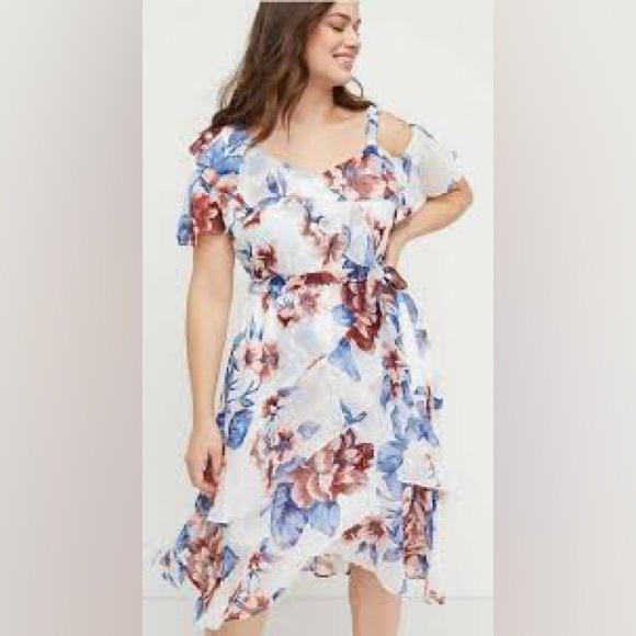 Lane Bryant Dresses & Skirts - Lane Bryant Dress NWT with Blue and Brown Floral Pattern Size 16